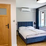 Przystan Posmakuj 호텔 *
